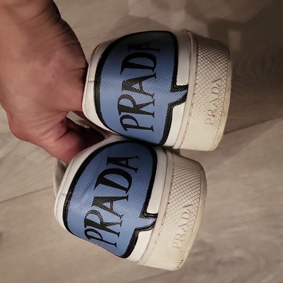 White prada leather shoes size 37.5 ladies - Picture 2 of 8